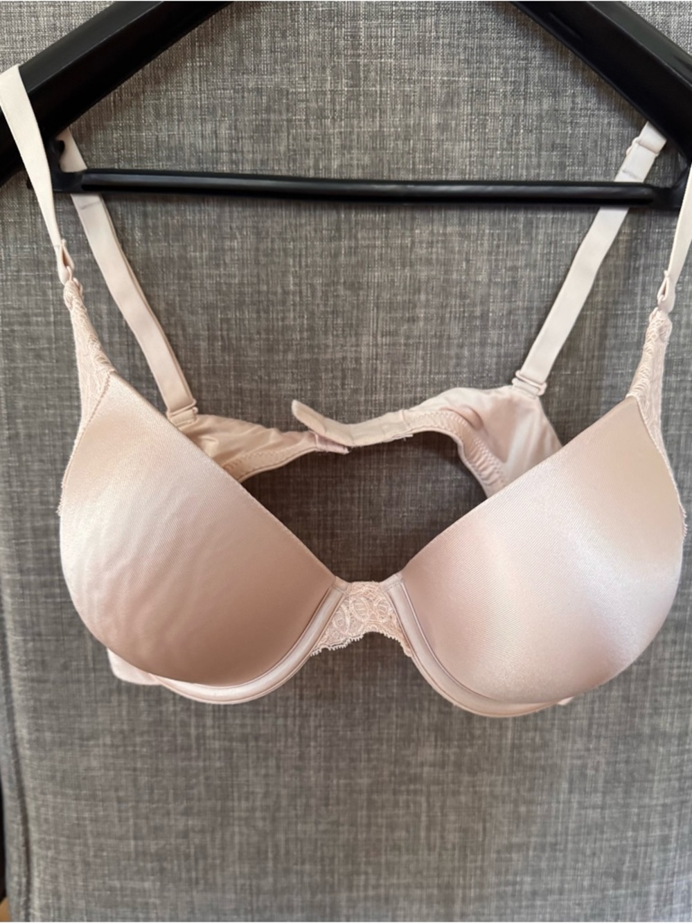 Maidenform Soft Blush Seamless T-Shirt Bra Size 36C Comfort Devotion
